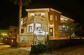 Mastiha Villas in Town