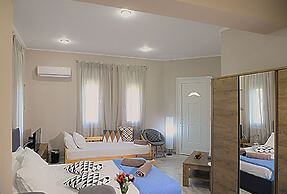 Mastiha Villas in Town