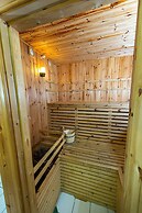 Beautiful 5 Star Chalet With Sauna and spa Bath