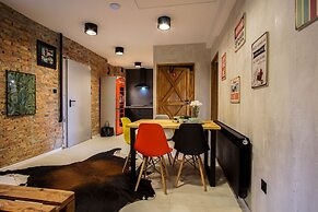 Retro Apartments