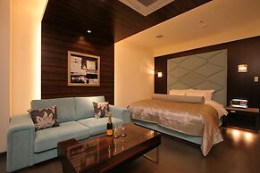 HOTEL W - Adults Only