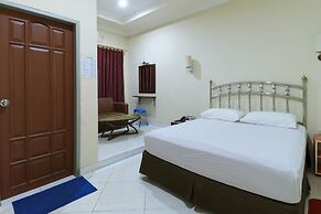 Andrin Daspatt Hotel