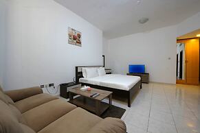 Signature Holiday Homes- Marina Studio