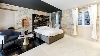 Palace Luxury Room