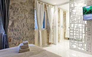 Palace Luxury Room