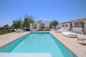 TD Trulli del Podere Trulli with Pool & Scenic View