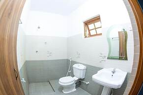 Rupa's Hotel Arugambay