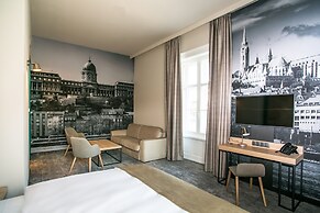 T62 Hotel