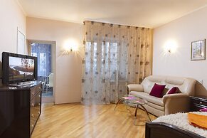 Apartment on Belkina 8B