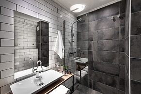 31 Doors Hotel
