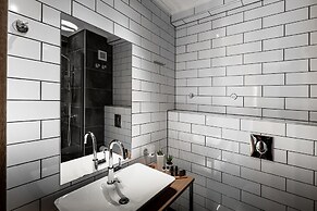 31 Doors Hotel