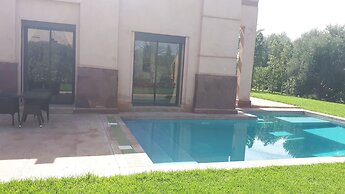Apple Villa 46