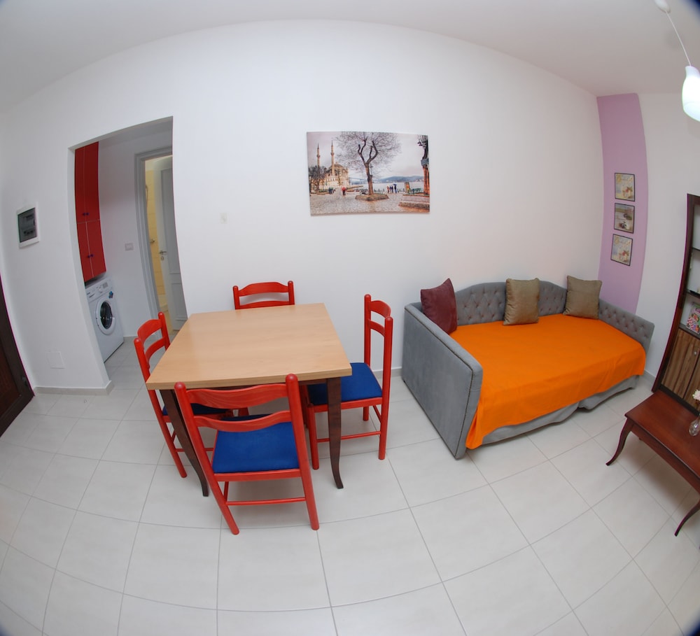 Wave Apartments Sarande