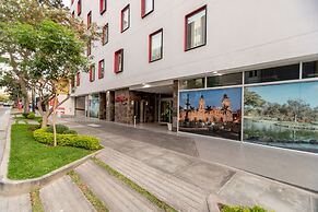 Hampton by Hilton Lima San Isidro