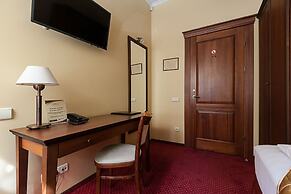 Conviva Hotel