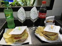 Uman Hotel (Motel)
