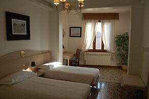 Oasis Golden Lagoon Chalet
