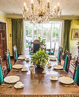Cedar House Boutique B&B