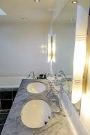 Cedar House Boutique B&B