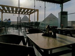 Giza Pyramids View Inn