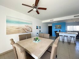 Amazing Luxury Ocean View Condo