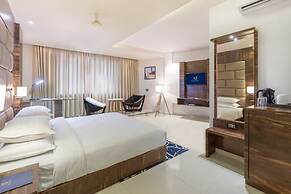 Aura One Hotel