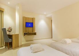 Aura One Hotel