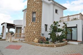 Villa Paradisia by Amy Villas