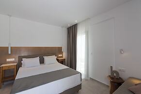 Nami Hotel & Suites