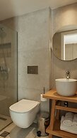 Nami Hotel & Suites