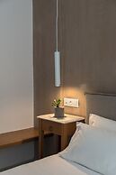 Nami Hotel & Suites