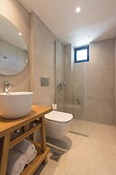 Nami Hotel & Suites