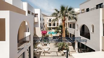 Nami Hotel & Suites