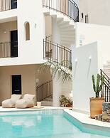 Nami Hotel & Suites