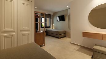 Nami Hotel & Suites