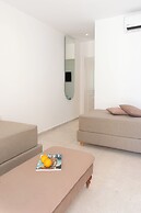 Nami Hotel & Suites