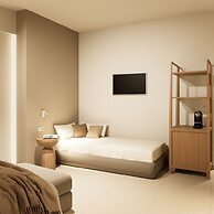 Nami Hotel & Suites