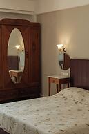 Nami Hotel & Suites