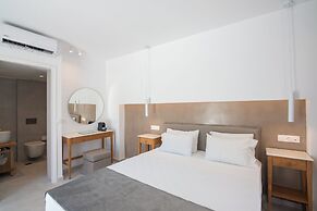 Nami Hotel & Suites