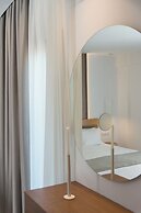Nami Hotel & Suites