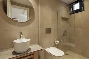 Nami Hotel & Suites