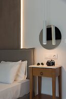 Nami Hotel & Suites
