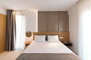 Nami Hotel & Suites