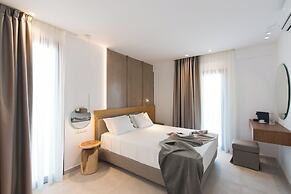 Nami Hotel & Suites