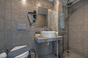 Aeolos Luxury Suites