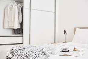 Modern Elegant Apt at Kolonaki