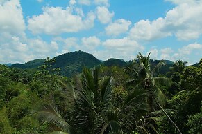 Senaro Holiday Resort