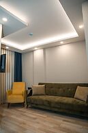 White Golden Suite Hotel