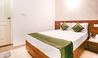 Treebo Comforts Inn, University Road Deralakatte