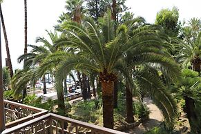 Promenade Maison de Charme